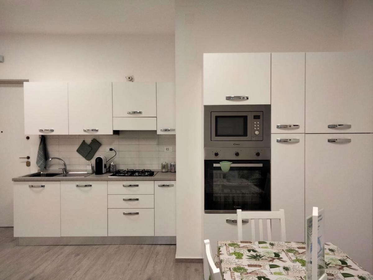 Appartamento Fronte Mare เปสการา ภายนอก รูปภาพ